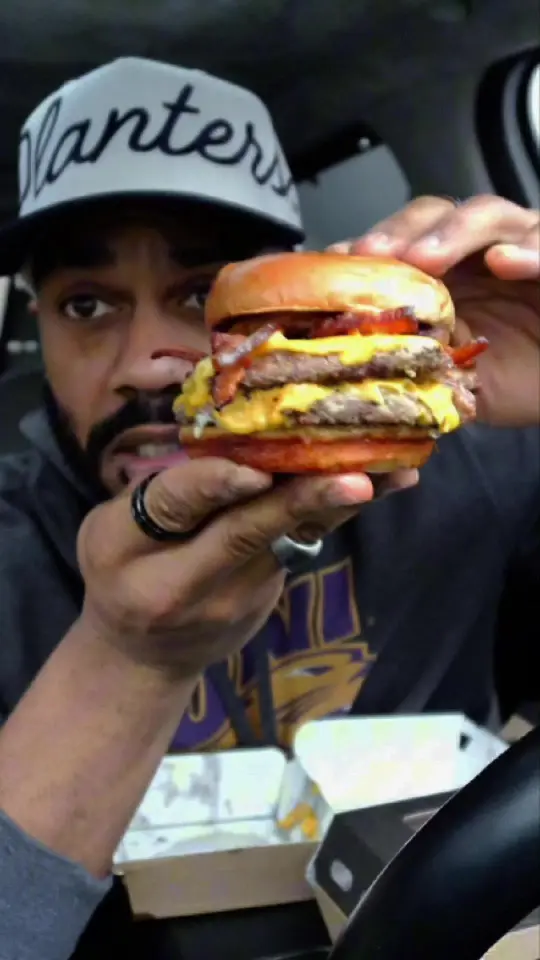 Buffalo Wild Wings on TikTok, video by kingschratz