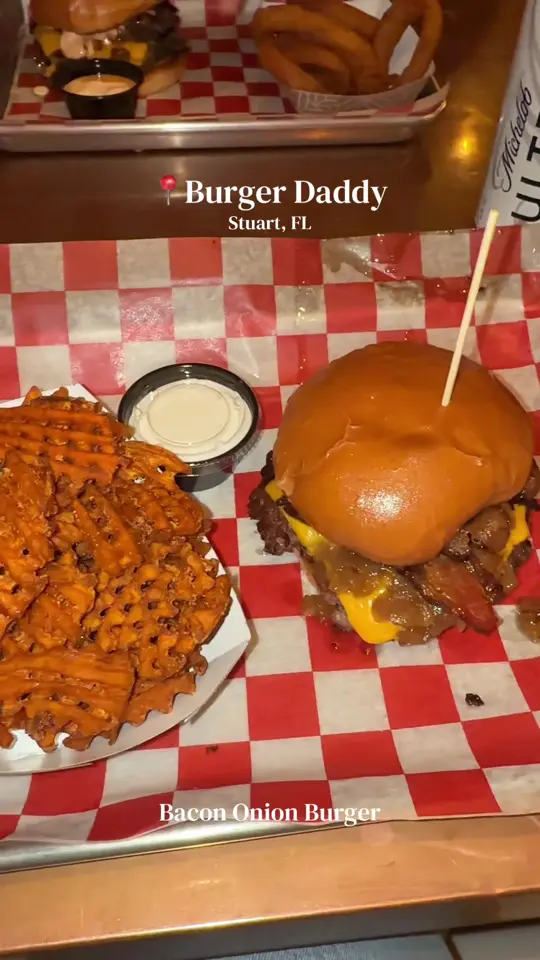 Burger Daddy in Stuart showing review, visit, sweet fries, video by itscayleesmith on TikTok