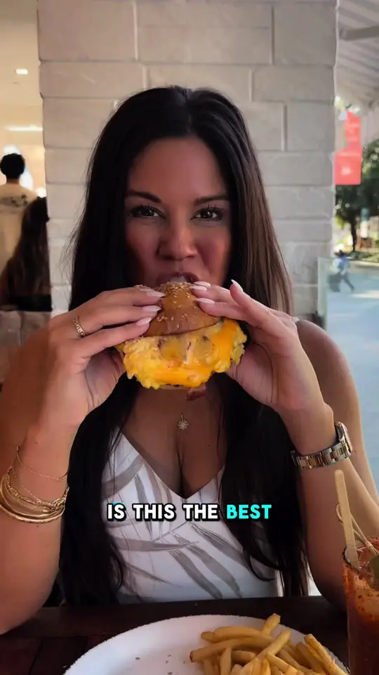 Burt & Max's in Delray Beach showing burger, prime special blend burger, video by sarahsarpolis on TikTok