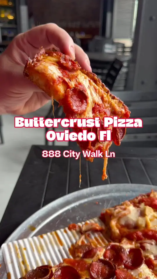  in Florida showing pizza, drinks, courtyard, video by justpotus on TikTok