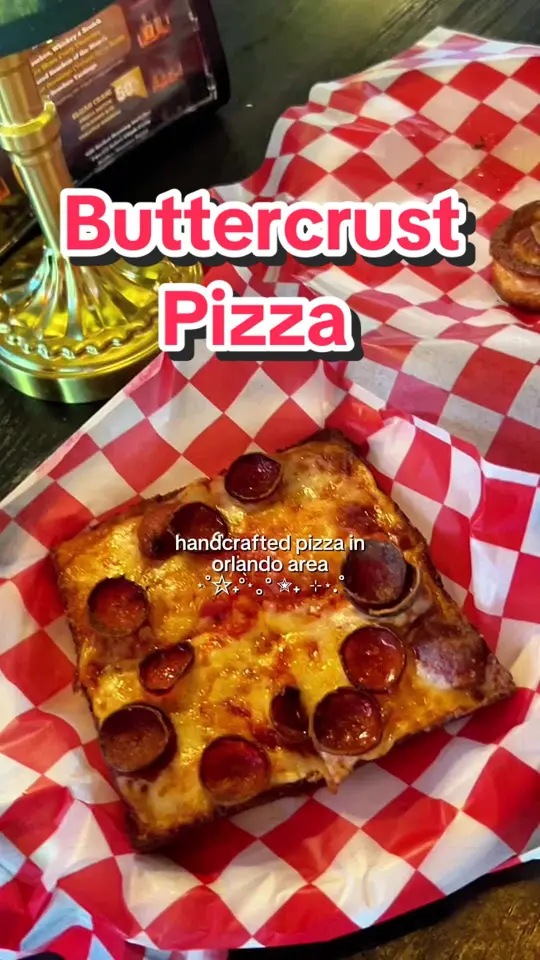  in Florida showing restaurant, pizza, video by discom0mmy on TikTok
