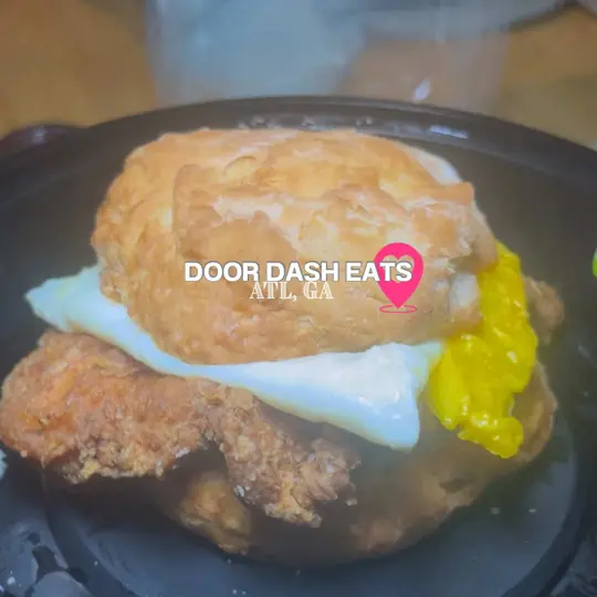 Buttermilk Biscuit in Stonecrest showing review, garden harvest omelette with grits, southern comfort chicken biscuit with cheese grits, video by foodiesonthemove_ on TikTok