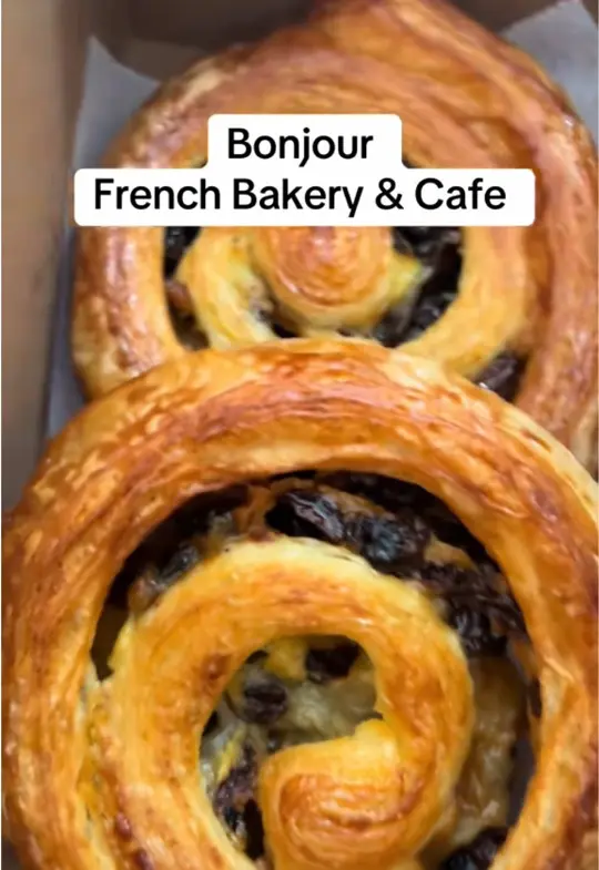 Cafe Bonjour in South Miami showing pastry, croissant, passion mousse, cinnamon apple pie, sandwich, french onion soup, video by shallonztable on TikTok