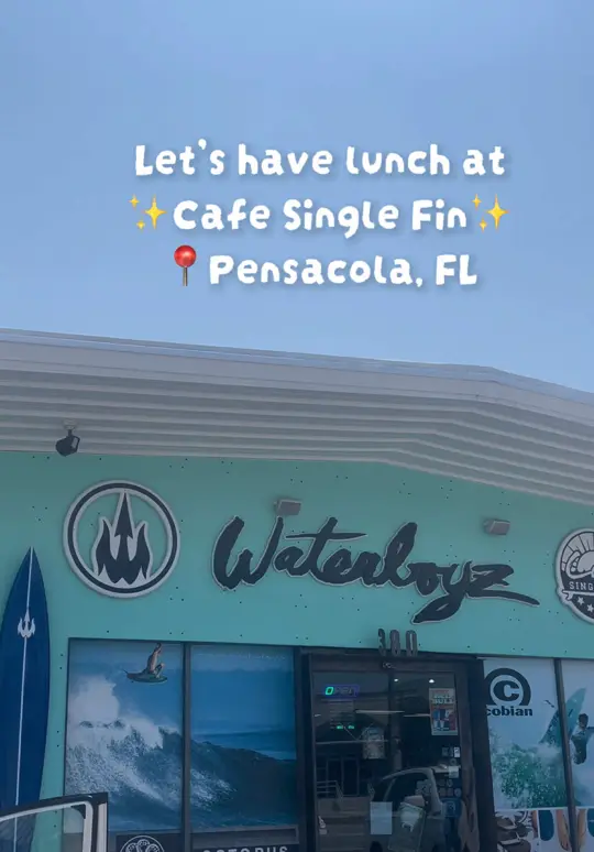 Cafe Single Fin in Pensacola showing lunch, açaí bowl, video by shotsofjamison on TikTok