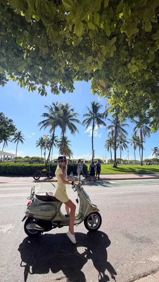  in Florida showing breakfast, coffee, croissant, video by Olichka Art on Facebook