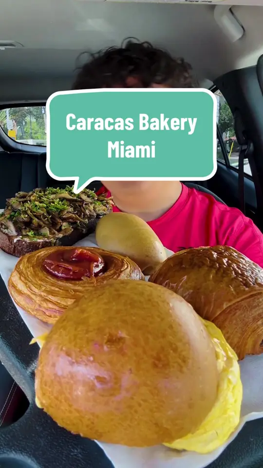 Caracas Bakery Coral Gables in Coral Gables showing food review, bakery visit, video by waynedang on TikTok