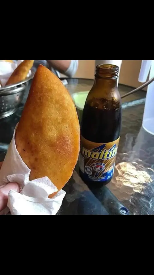 Caracas Grill in Hampton showing food truck, venezuelan eats, video by caracasgrillus on TikTok