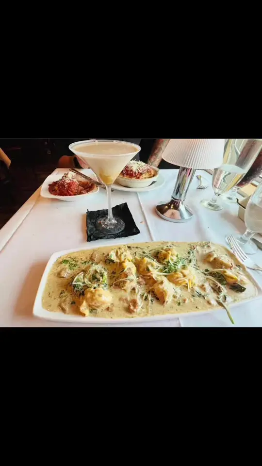 Carmelo's Italian Ristorante in Punta Gorda showing italian food, wine, video by carmelositalian on TikTok