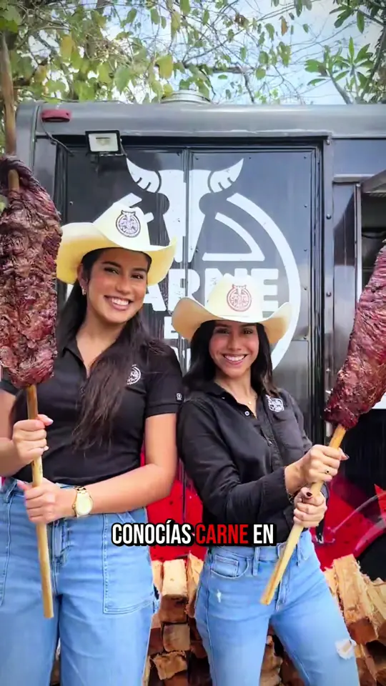  in Florida showing food truck, venezuelan cuisine, carne en vara, arepitas, cachapas, live music, video by carnenvaraexpressft on TikTok