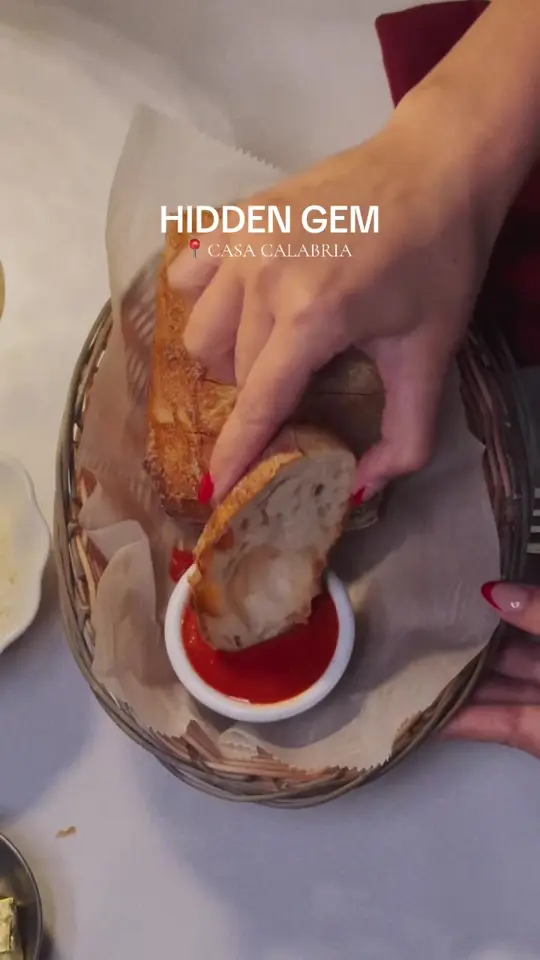 Casa Calabria in Fort Lauderdale showing restaurant, italian food, pasta, atmosphere, visit, video by casacalabriafl on TikTok
