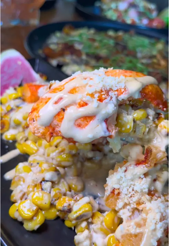Casa Masa The Landings in Sarasota showing authentic mexican food, blue corn tortillas, enmolada de mariscos, oaxacan chopped salad, tlayudas, video by eatlocalflorida on TikTok