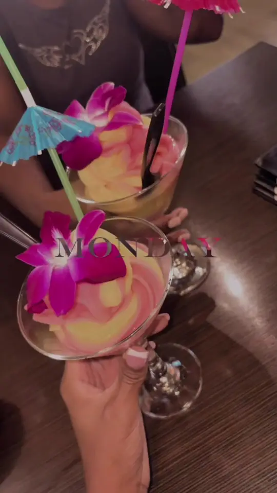 Casa Monarca Mexican Restaurant & Tequila Bar in Oakland Park showing cocktail, soft serve margarita, restaurant visit, video by ittybitty_drii on TikTok