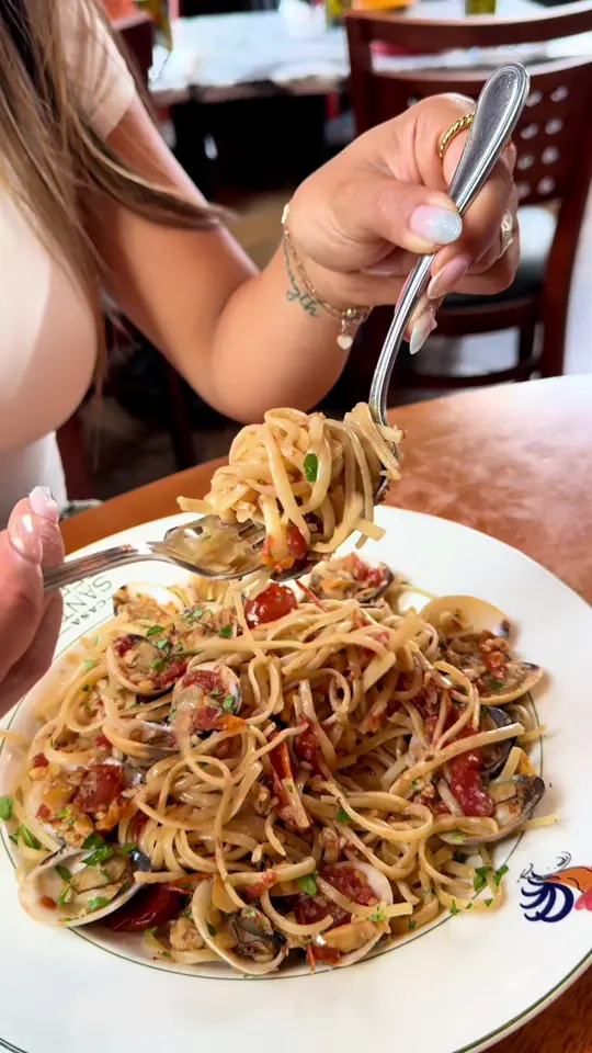 Casa Santo Stefano in Tampa showing restaurant visit, sicilian cuisine, grouper with basil pesto, imported sicilian wines, hand-painted tiles, video by eatlocalflorida on TikTok