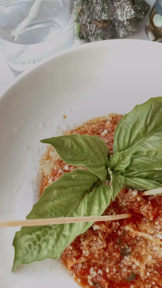 Casa Vincenzo Ristorante in Port St. Lucie showing restaurant visit, homemade pasta, wood-fired pizza, video by Samantha Diaz on Facebook