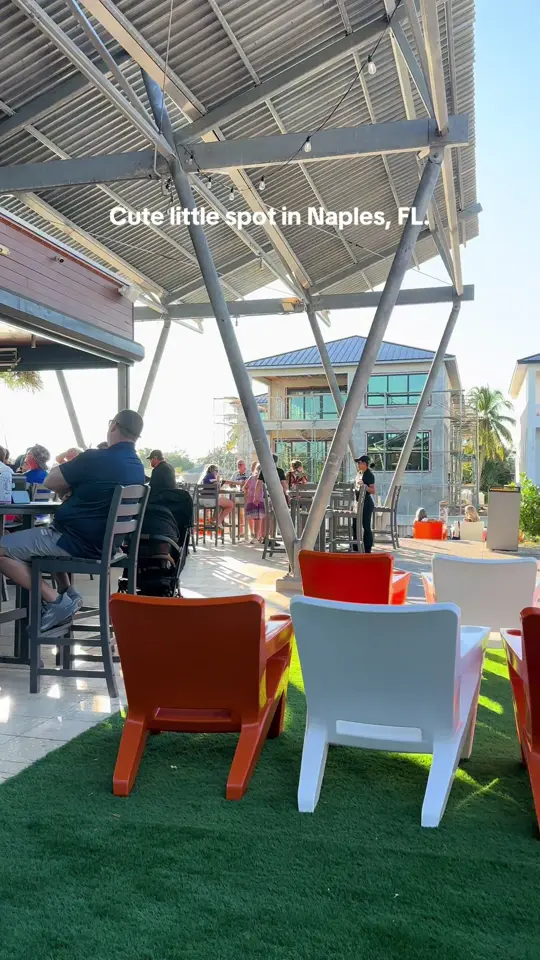 Celebration Park Naples in Naples showing food, smash burger, video by krisferreiro on TikTok