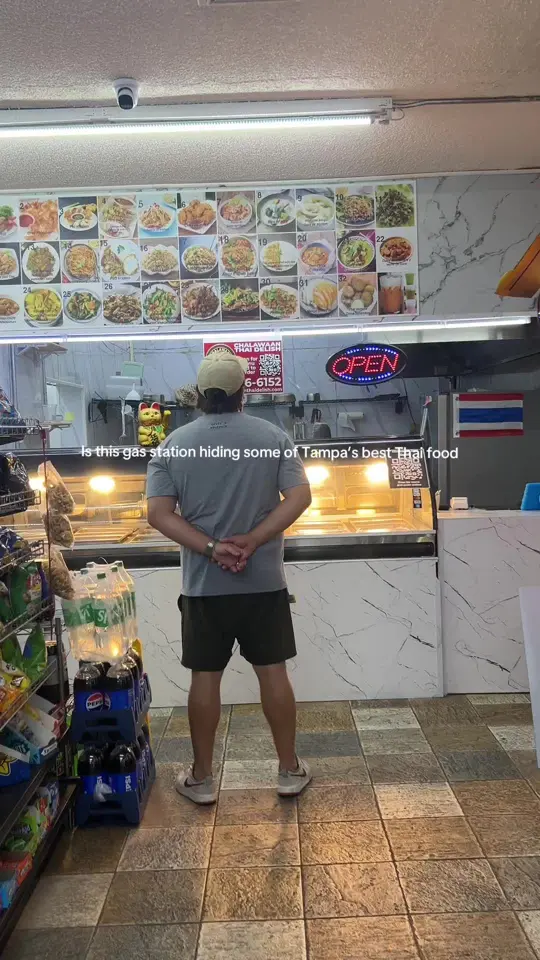 Chalawaan Thai Delish in Tampa showing review, visit, thai food, video by herlifeintampa on TikTok