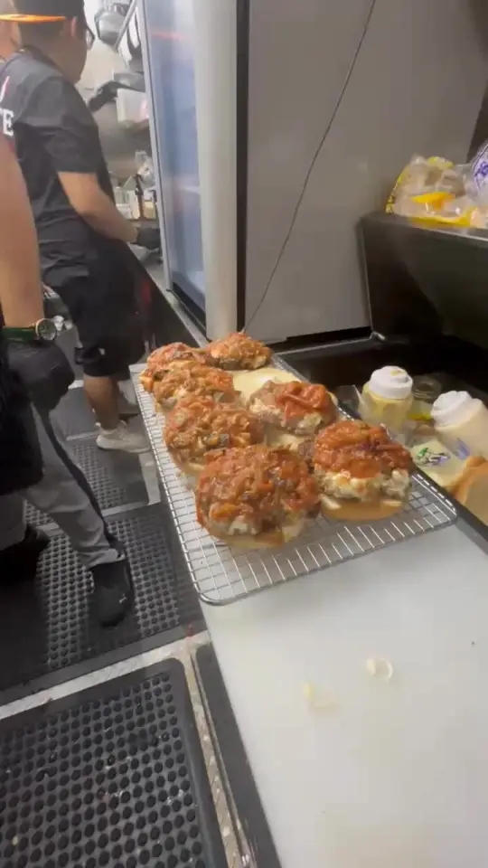 Charlie's Italian Restaurant in East Ellijay showing italian food, review, video by 3.little.charlies on TikTok