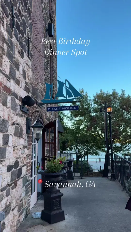 Chart House in Savannah showing review, visit, food, birthday dinner, restaurant atmosphere, video by ummluly on TikTok