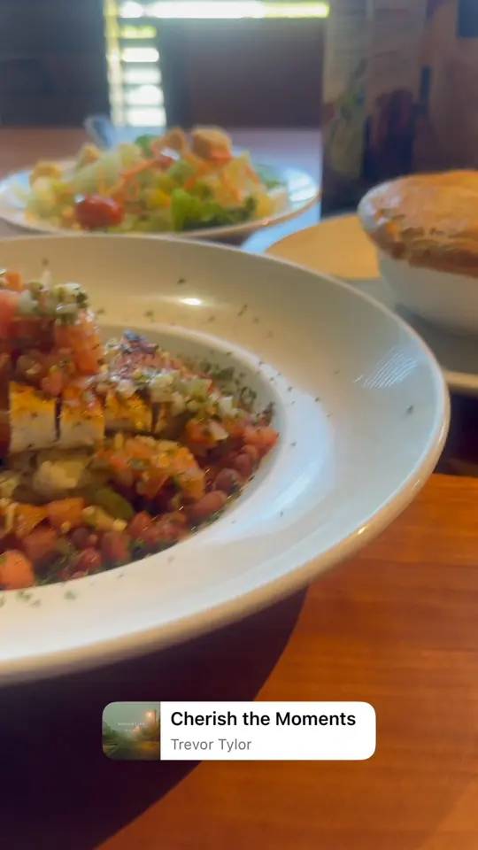 Cheddar's Scratch Kitchen in Valdosta showing restaurant, value pricing, $8.79 items, $9.99 items, quality food, dining experience, video by Chris Miller on Facebook