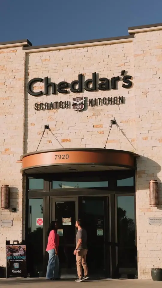 Cheddar's Scratch Kitchen in West Melbourne showing visit, atmosphere, video by Cheddar's Scratch Kitchen on Facebook