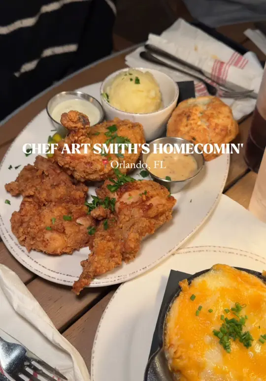 Chef Art Smith's Homecomin' in Lake Buena Vista showing restaurant visit, fried chicken, mac and cheese, video by kristinafan on TikTok