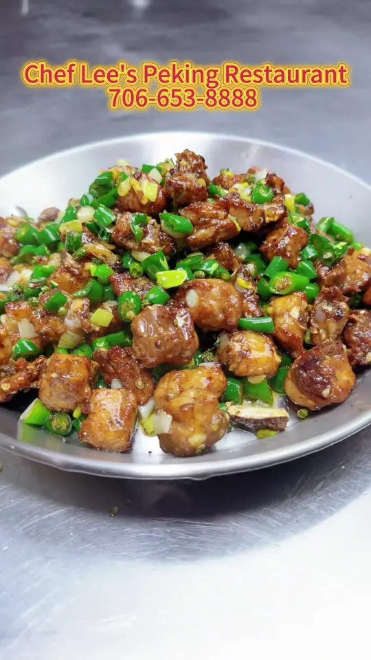 Chef Lee's Peking Restaurant in Columbus showing food, chinese food, video by chef.lees.peking on TikTok