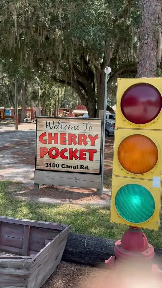 Cherry Pocket Steak n Seafood in Lake Wales showing restaurant, lakefront dining, old florida atmosphere, video by The Florida Experience on Facebook