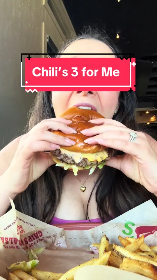Chili's Grill & Bar in Apopka showing burger, chili's 3 for me deal, video by josiemaida on TikTok