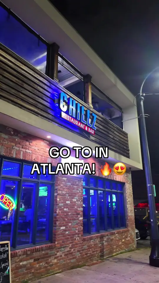 Chillz Restaurant and Bar in Atlanta showing review, atmosphere, video by rismonae on TikTok
