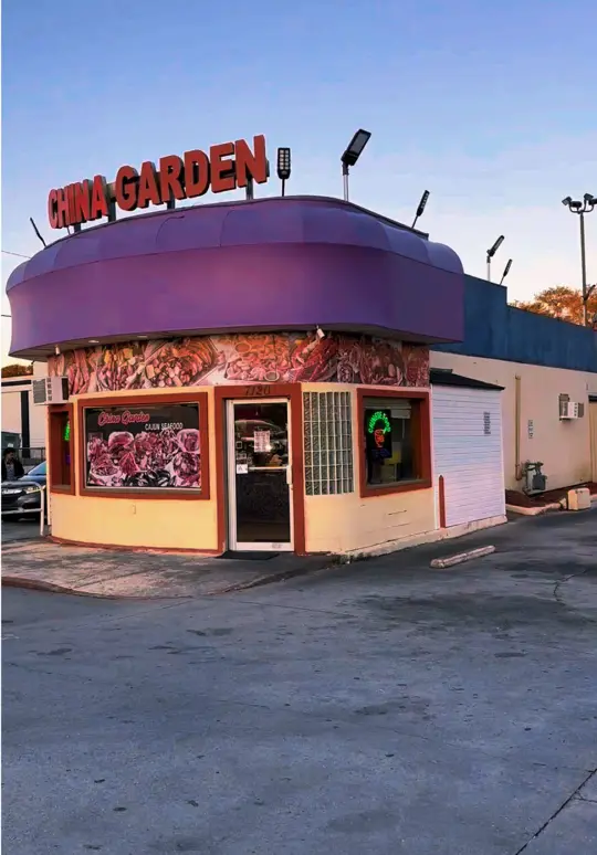 China Garden Restaurant in Dublin showing eggrolls, fried rice, bacon fried rice, general tso's chicken, crab rangoon, boneless ribs, video by brandieboo90 on TikTok