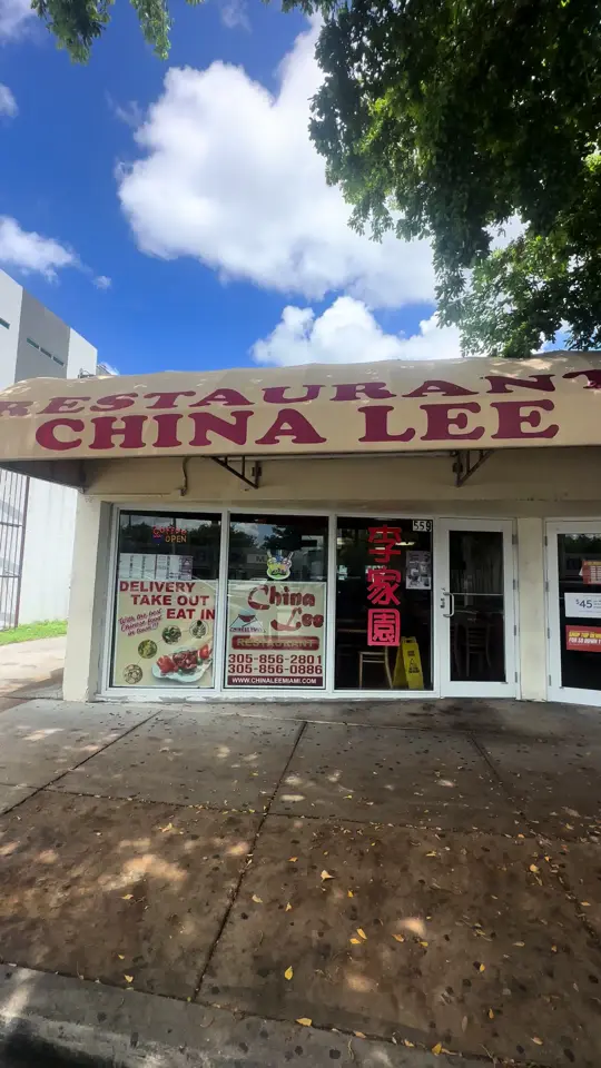 China Lee in Jacksonville showing comfort food, restaurant visit, video by worldcupmiami on TikTok
