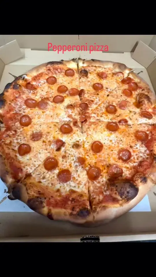 Ciao Bella Trattoria in Deerfield Beach showing pizza, video by Ciao Bella Trattoria on Facebook