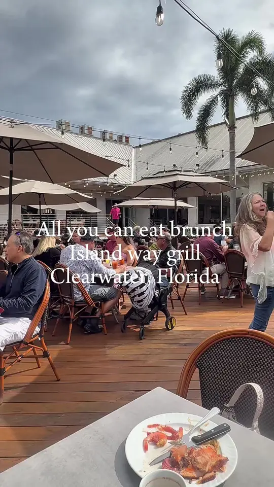Clearwater Wine Bar & Bistro in Clearwater Beach showing brunch, restaurant review, visit, video by dishingwithus on TikTok