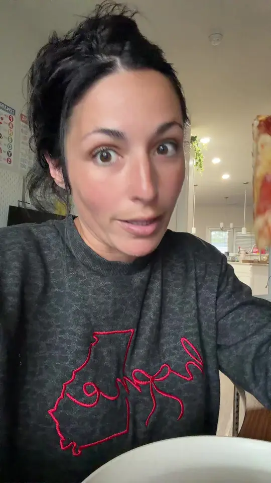 Coastal Craving in Kingsland showing pizza, video by alaciacamechis_theclife on TikTok
