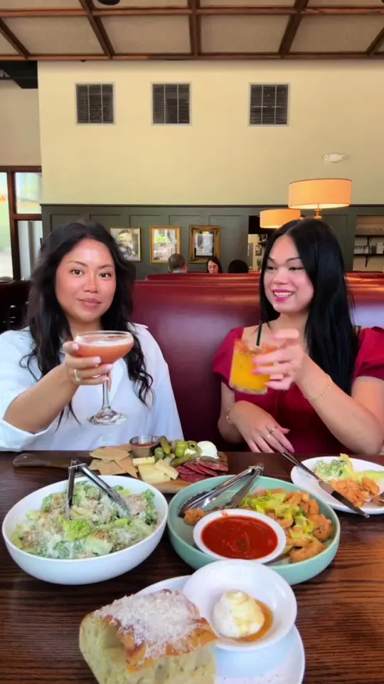 Colletta in Alpharetta showing review, visit, american italian food, pastas, wood fired pizzas, cocktails, video by raleighthingsfamguide on TikTok