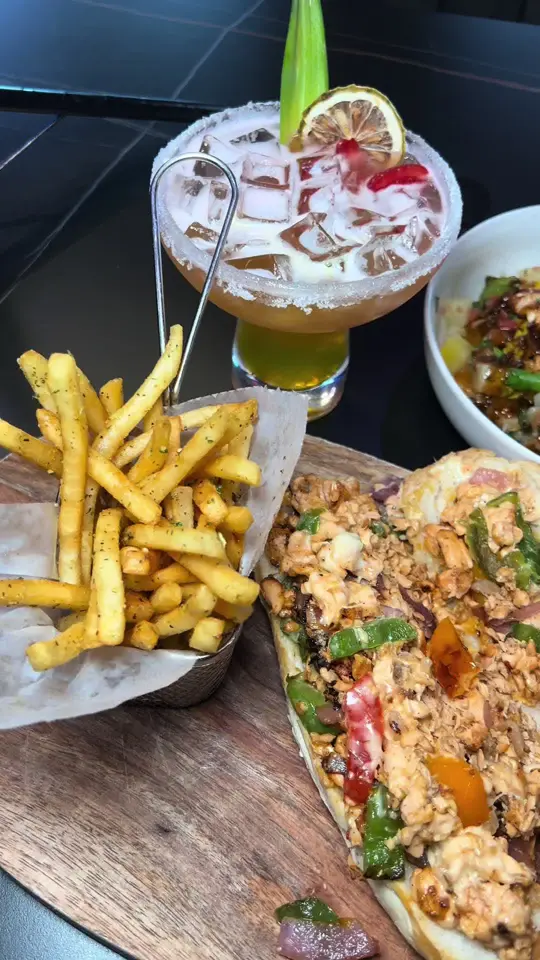 CONVO Restaurant and Cocktail in Hapeville showing review, visit, food, fried green tomatoes, drinks, hookah, video by atl.yummyeats on TikTok