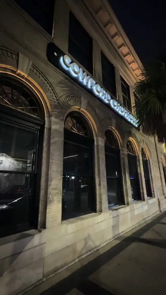 Cowford Chophouse in Jacksonville showing birthday dinner, special event, luxury dining, video by xx_babyee on TikTok