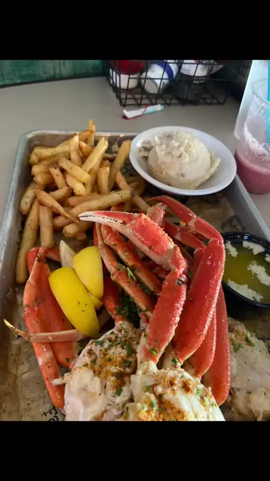 Crabby Bill's in Indian Rocks Beach showing food, crab legs, video by foodie_2022 on TikTok