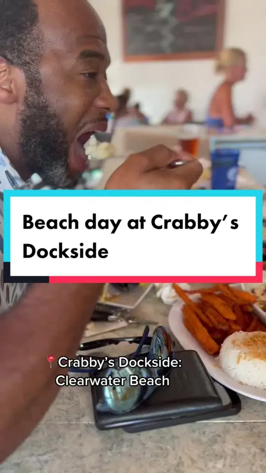 Crabby's Dockside in Clearwater showing seafood feast, video by tampabayisawesome on TikTok