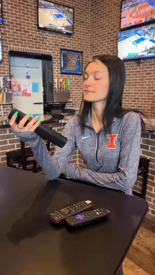 Crawford Pizza in Crawford showing live music, sports, video by Crawfords's Pizza & Pub Maroa on Facebook