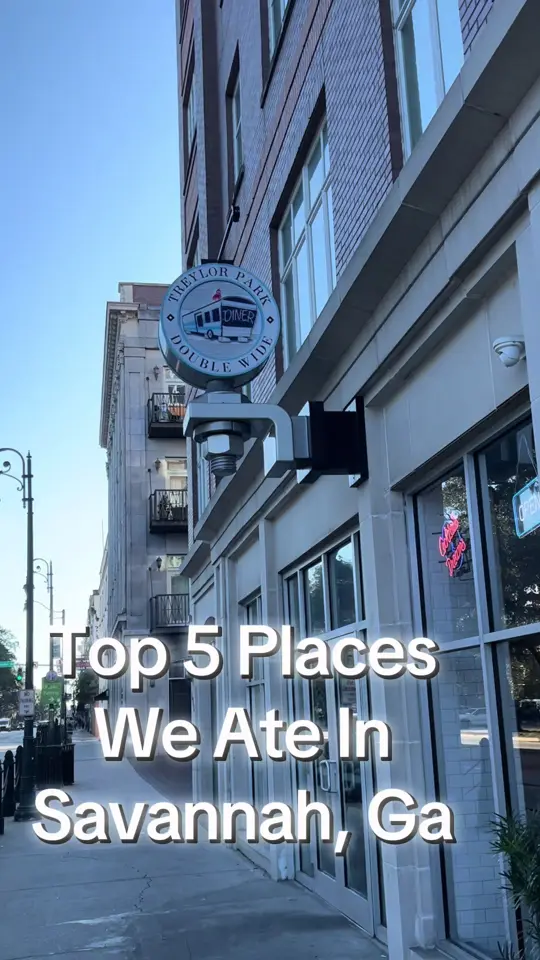 Crystal Beer Parlor in Savannah showing restaurant visit, bar atmosphere, video by etc_every_thing_cookie on TikTok
