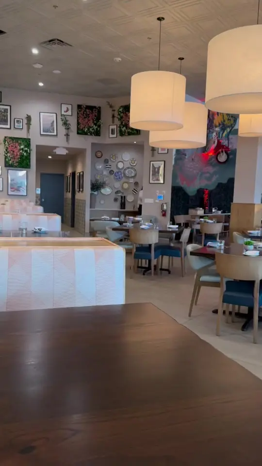 Cucina Moderna in Miramar showing italian restaurant, brunch menu, live dj, video by ladygeats on TikTok