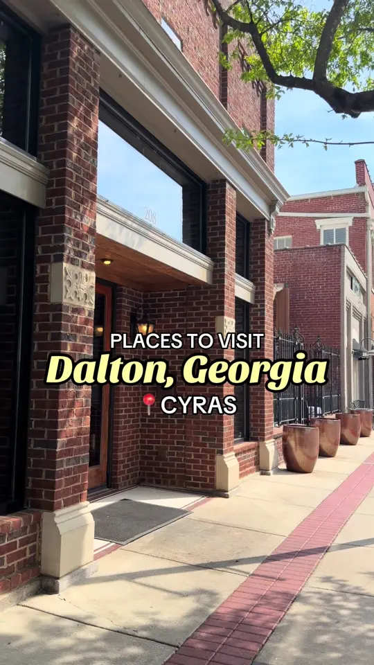 Cyra's - Simple Goodness in Dalton showing review, fried green tomatoes appetizer, cajun chicken pasta, chefs hot chicken, video by marbinindalton on TikTok