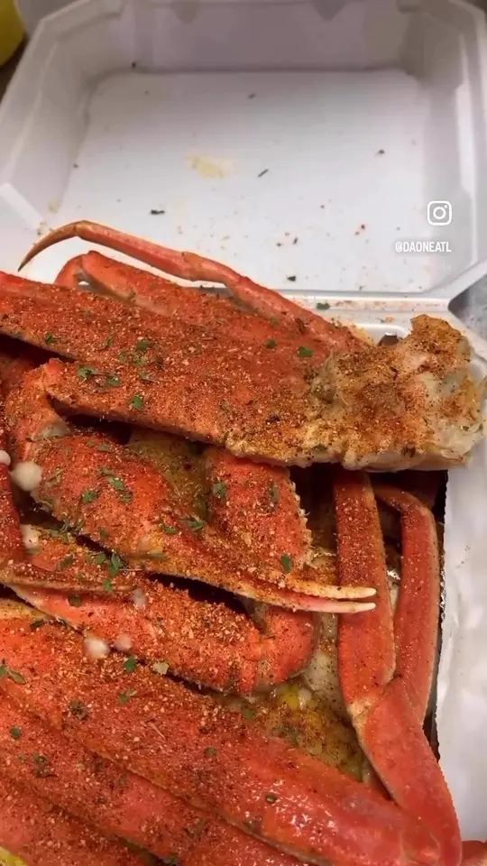 DaOne in Forest Park showing seafood, boils, wings, video by daoneatl on TikTok