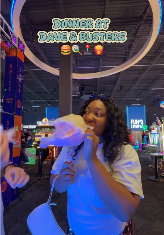 Dave & Buster's in Panama City Beach showing food, burger, fries, video by dionajacquel on TikTok