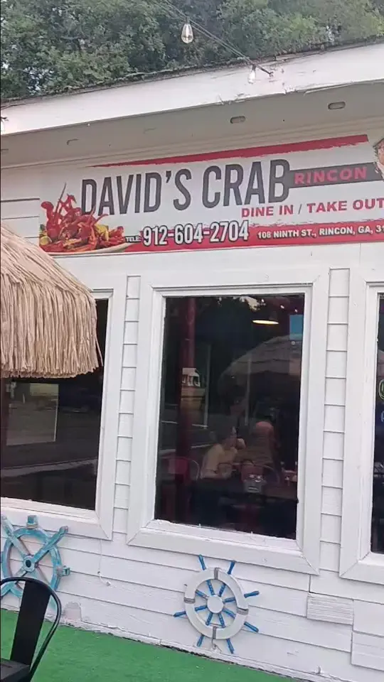 David's Crab Rincon in Rincon showing review, visit, chicken tenders, whiting, garlic crabs, video by divinefavortheartist on TikTok