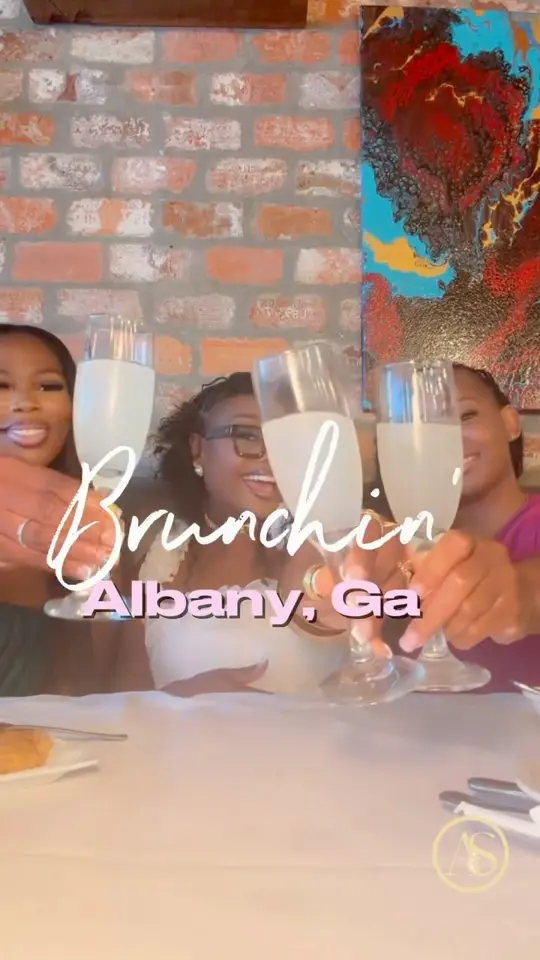 Decanter International Chophouse in Albany showing brunch, food, video by Alicia Shavonne on Facebook