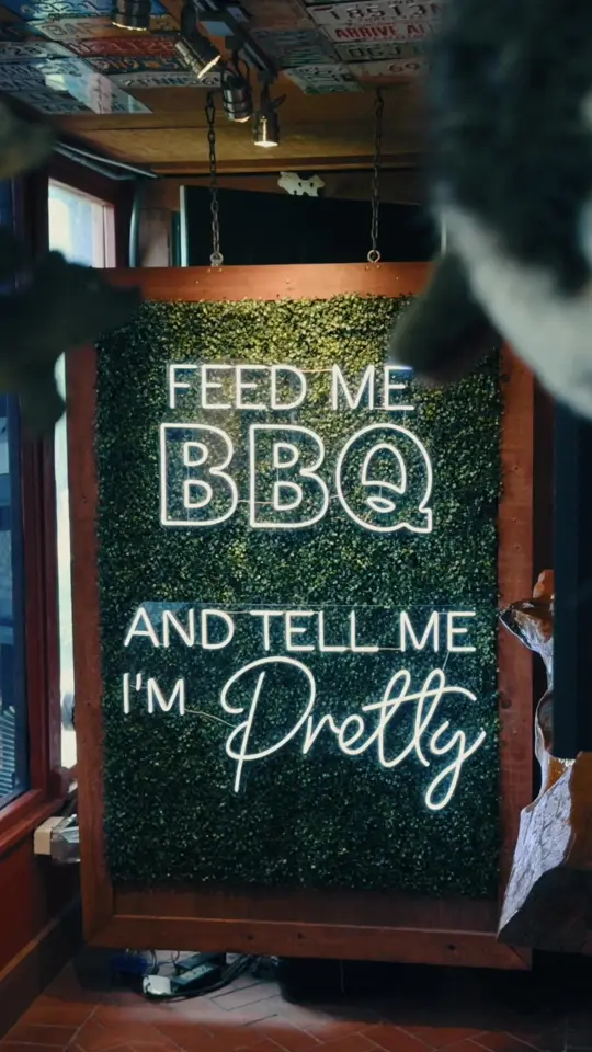 Deep South Family BBQ in Brooksville showing restaurant visit, baby back ribs, brisket, pulled pork, smoked wings, burnt ends, banana pudding, video by fladventurecoast on TikTok
