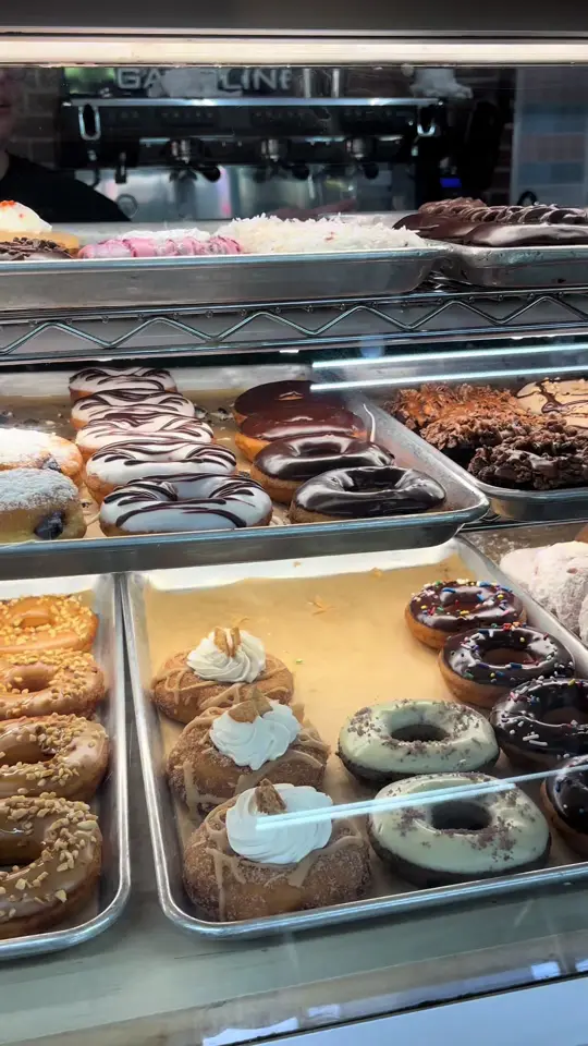 Diesel Donuts and Coffee in Jefferson showing review, donuts, bagel, iced caramel latte, video by themundysfive on TikTok
