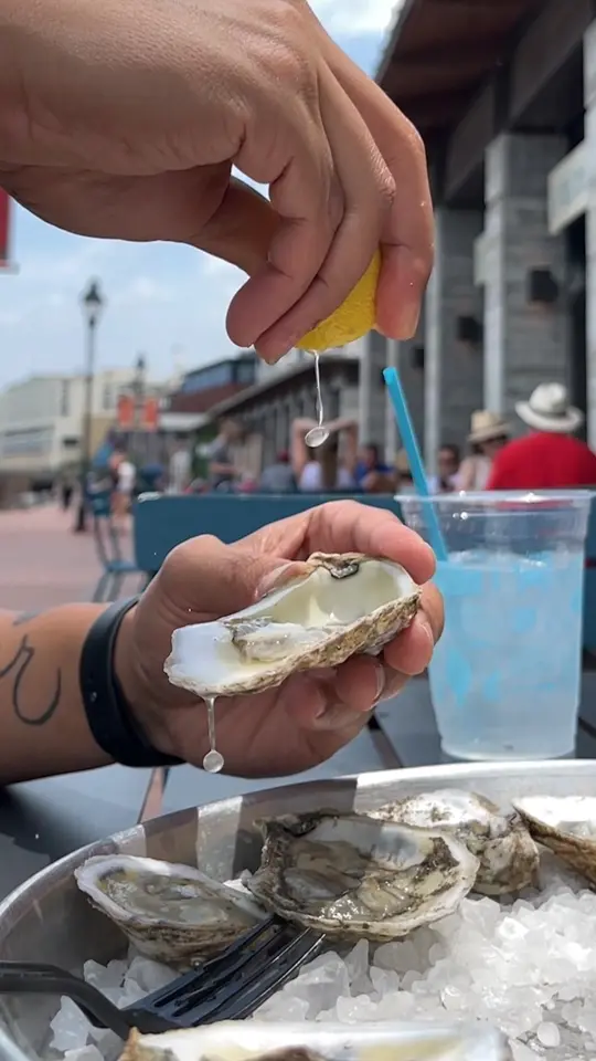 District Seafood in Savannah showing restaurant visit, seafood, video by plantriversidedistrict on TikTok